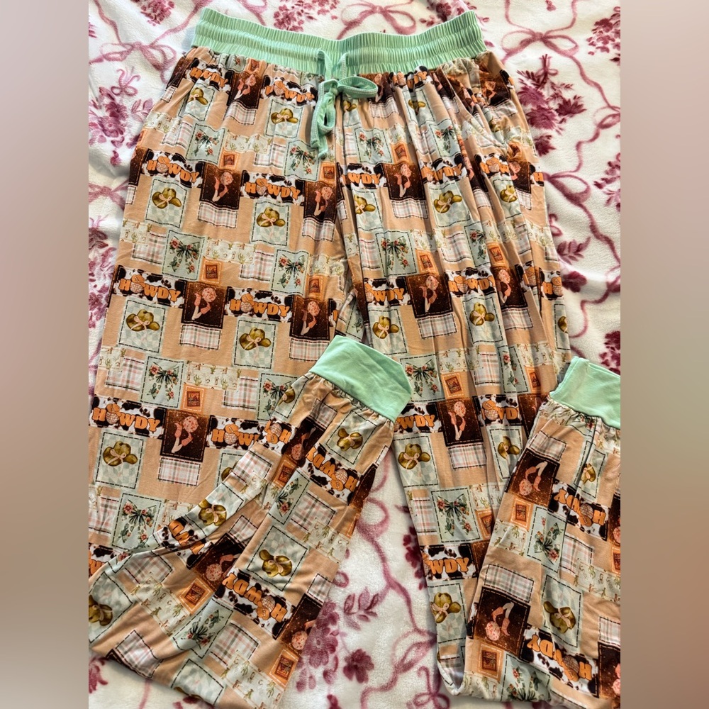 Women’s Bamboo Western Print Joggers